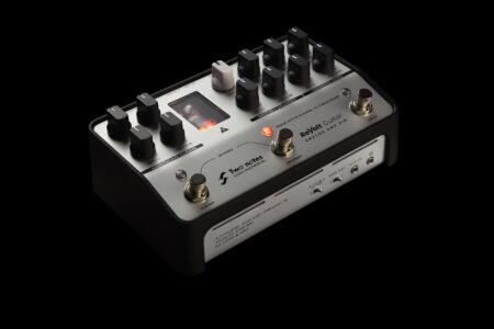 Two notes ReVolt Guitar